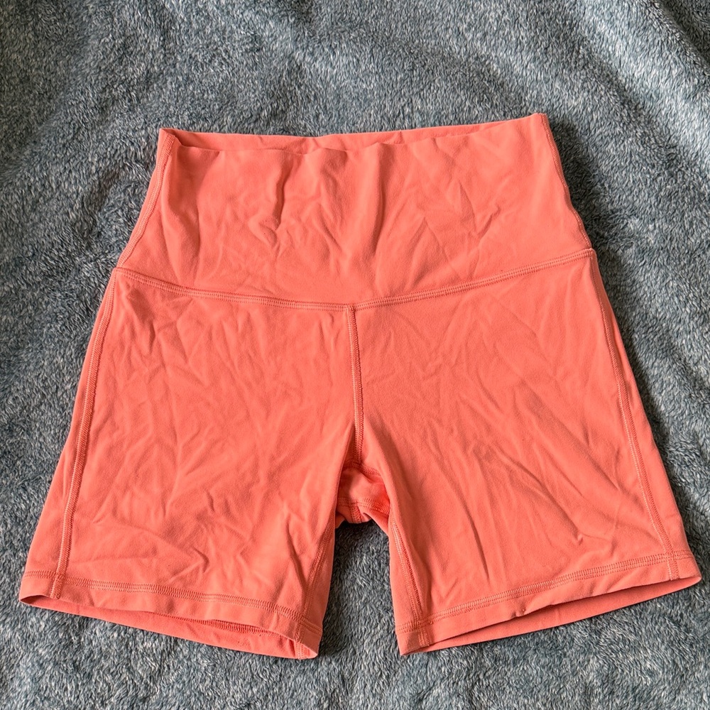 Peach keen Align shorts